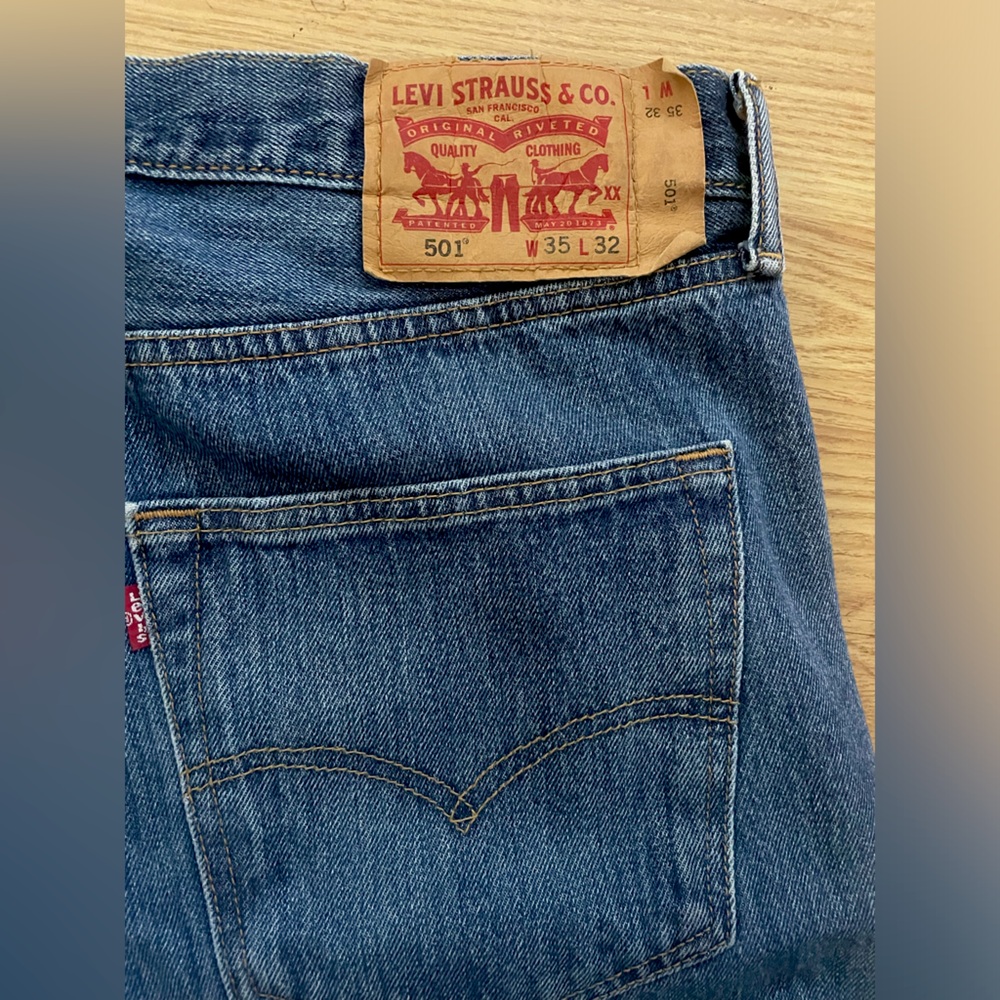 LEVIS - 501 Sz 35x32 jeans